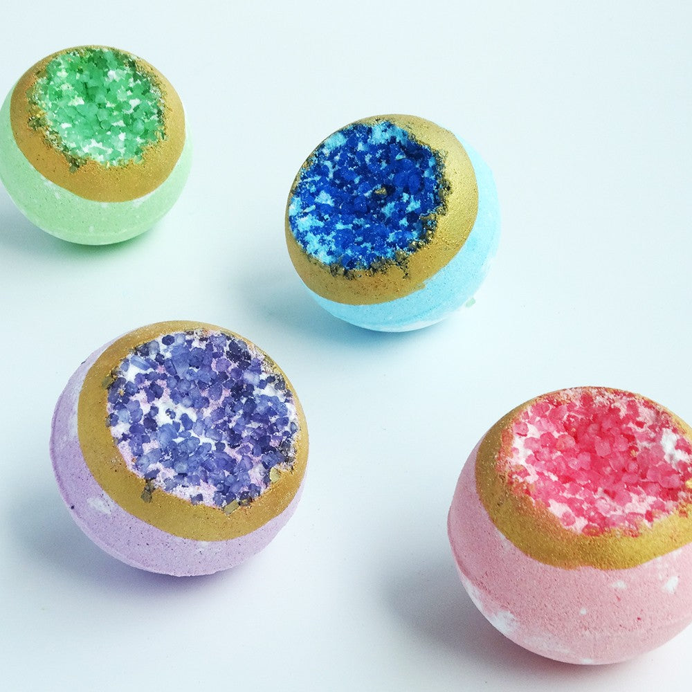 KAV 4-Piece Geode Bath Bomb Gift Set