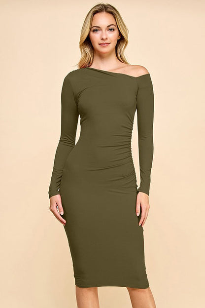 Asymmetry Off Shoulder Side Ruched Midi Dress