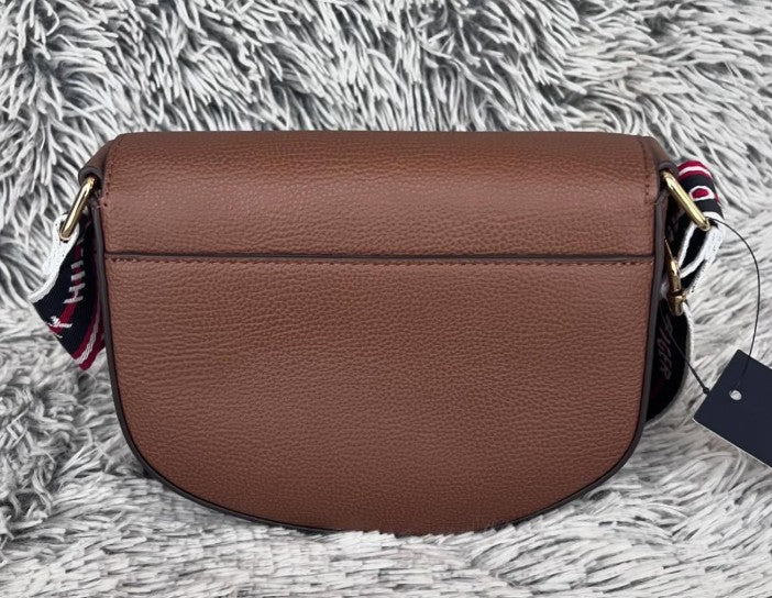 Tommy Hilfiger Womens Crossbody Brown purse TH Logo NWT - Gold Li Flap